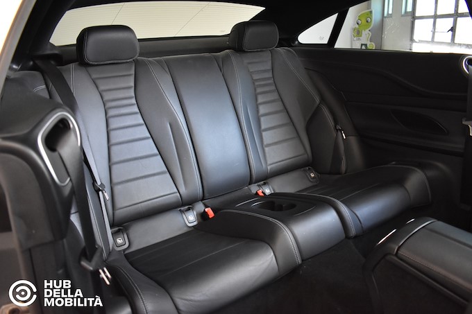 MERCEDES-BENZ E 220 d AMG-Line